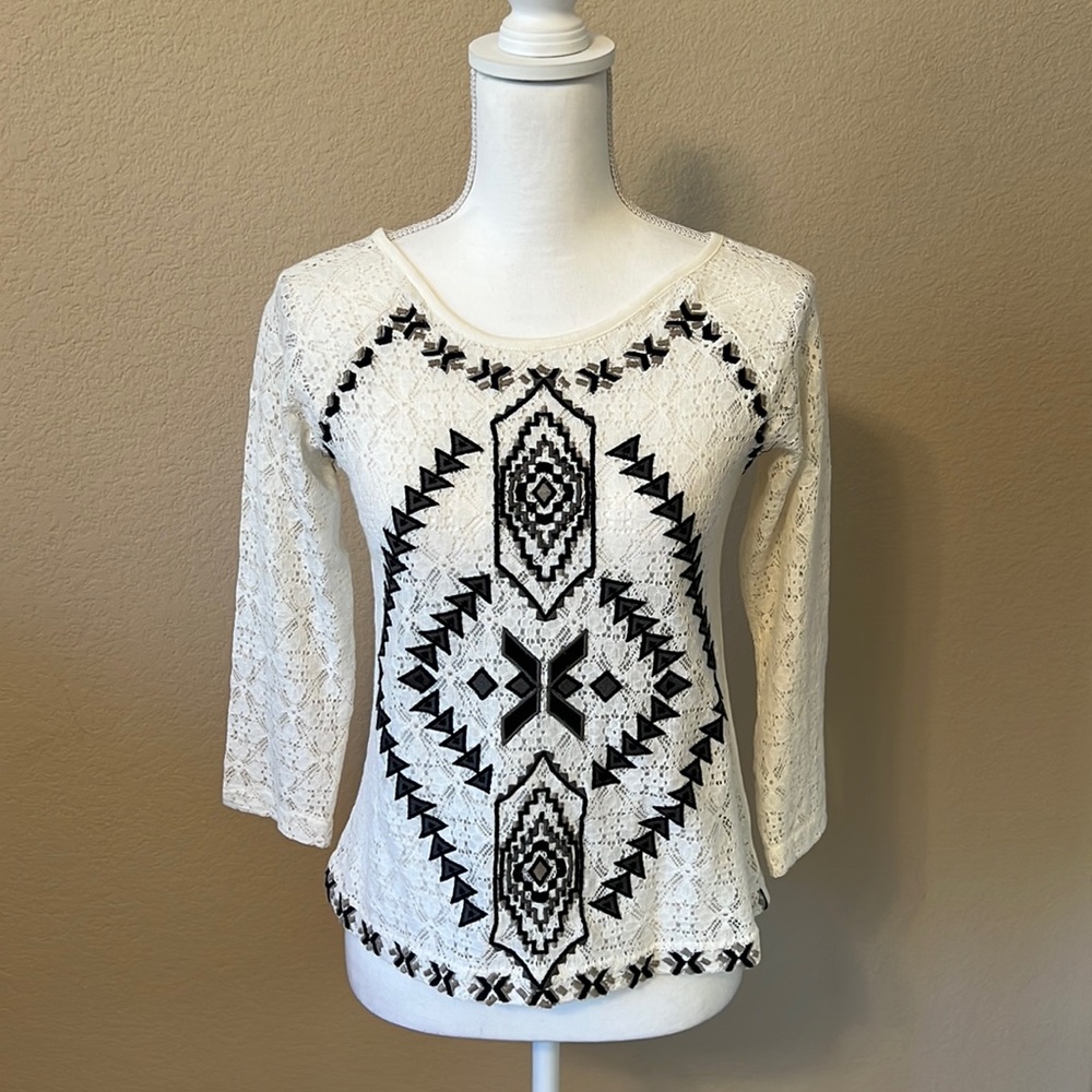 🎉Host Pick🎉Free People White Embroidered Lace Top